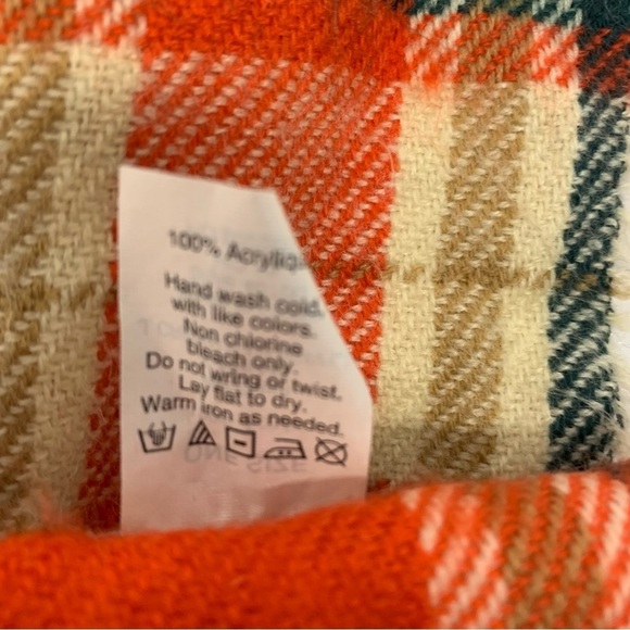 J Crew Scarf Wrap Shaw Plaid  Fringe Boho Preppy 26' X 70"  Lightweight Raw Hem - Picture 7 of 7